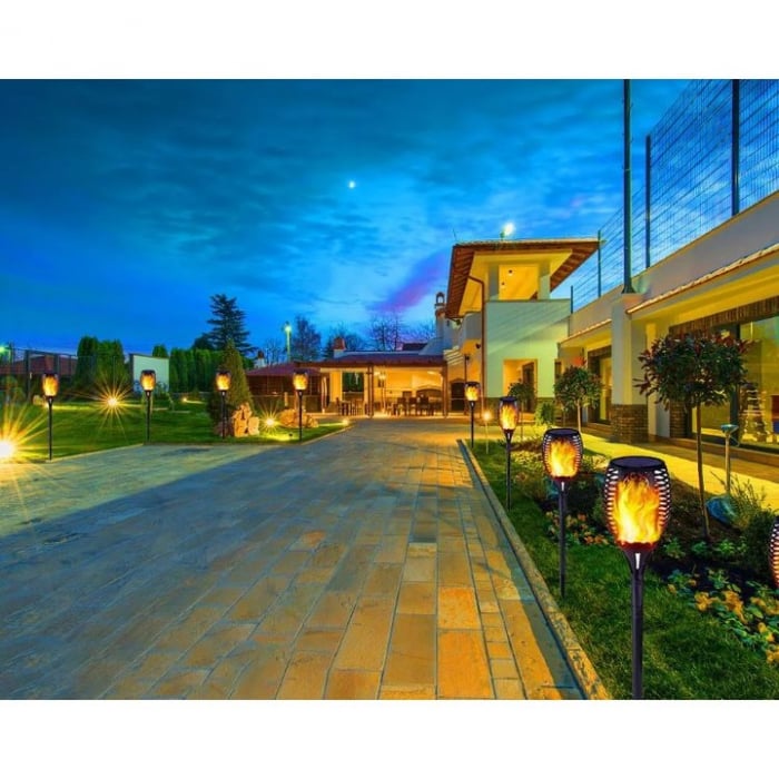Set 4 lămpi - Lampă Solară cu Efect de Flacără, 33 LED-uri, 58 cm, Iluminat Decorativ pentru Grădină și Terasă